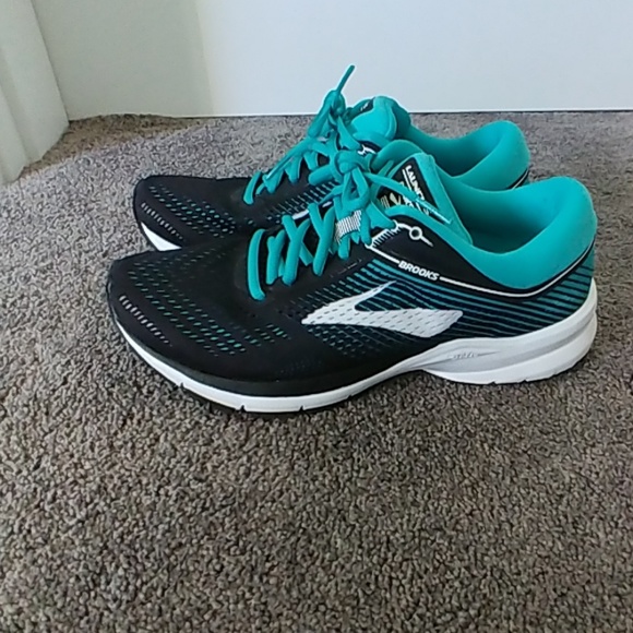 new brooks tennis shoes